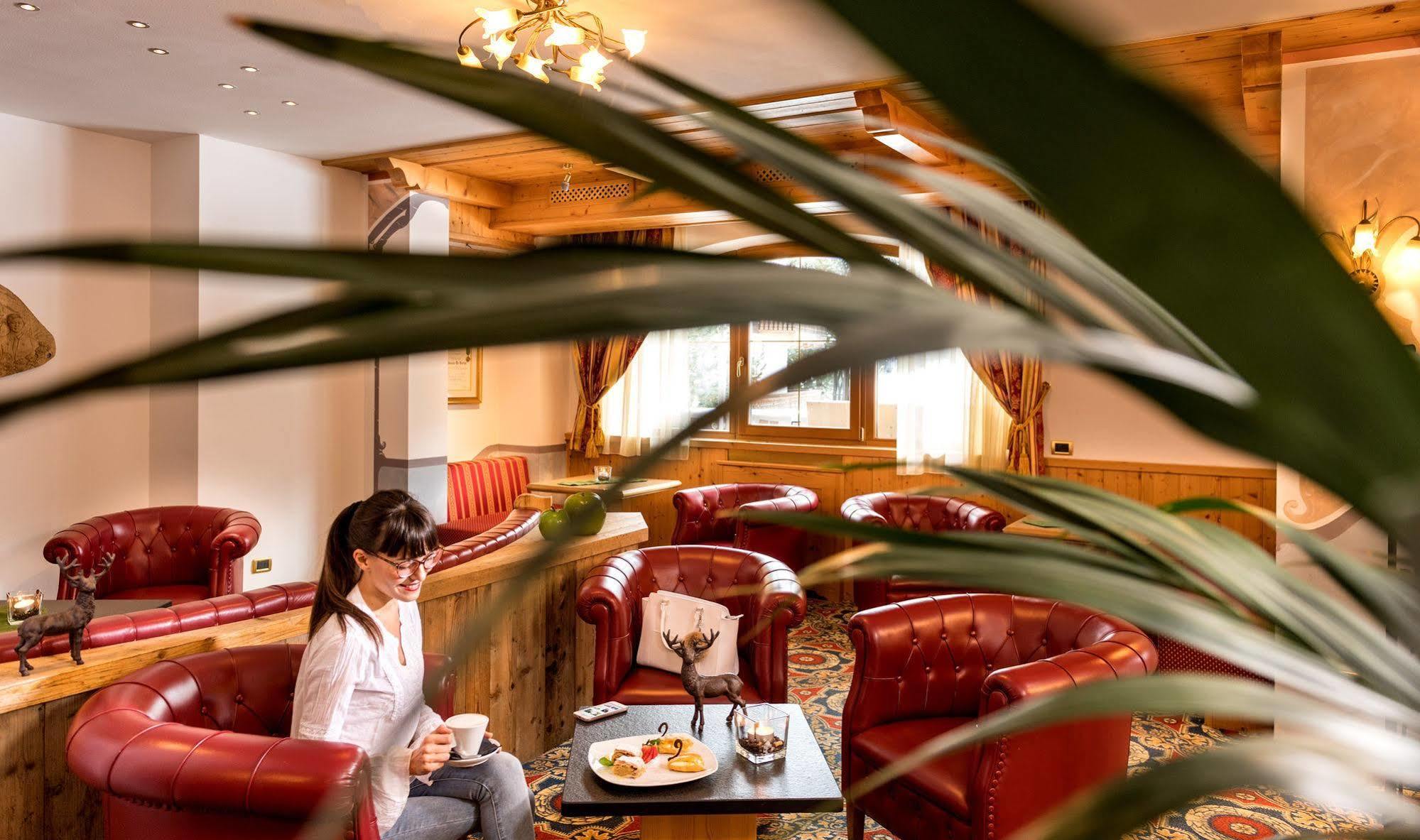 Hotel La Perla Canazei Eksteriør bilde